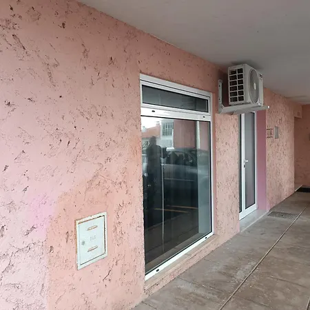 Kings Eiras Apartment