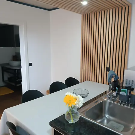 Kings Eiras Apartment